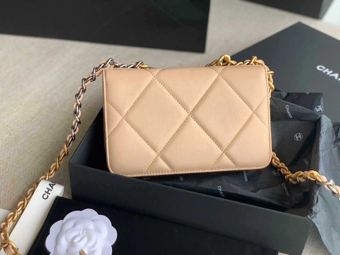 MOMO- high quality version AP0957-B04852-NC026 item：B-B000J1508C