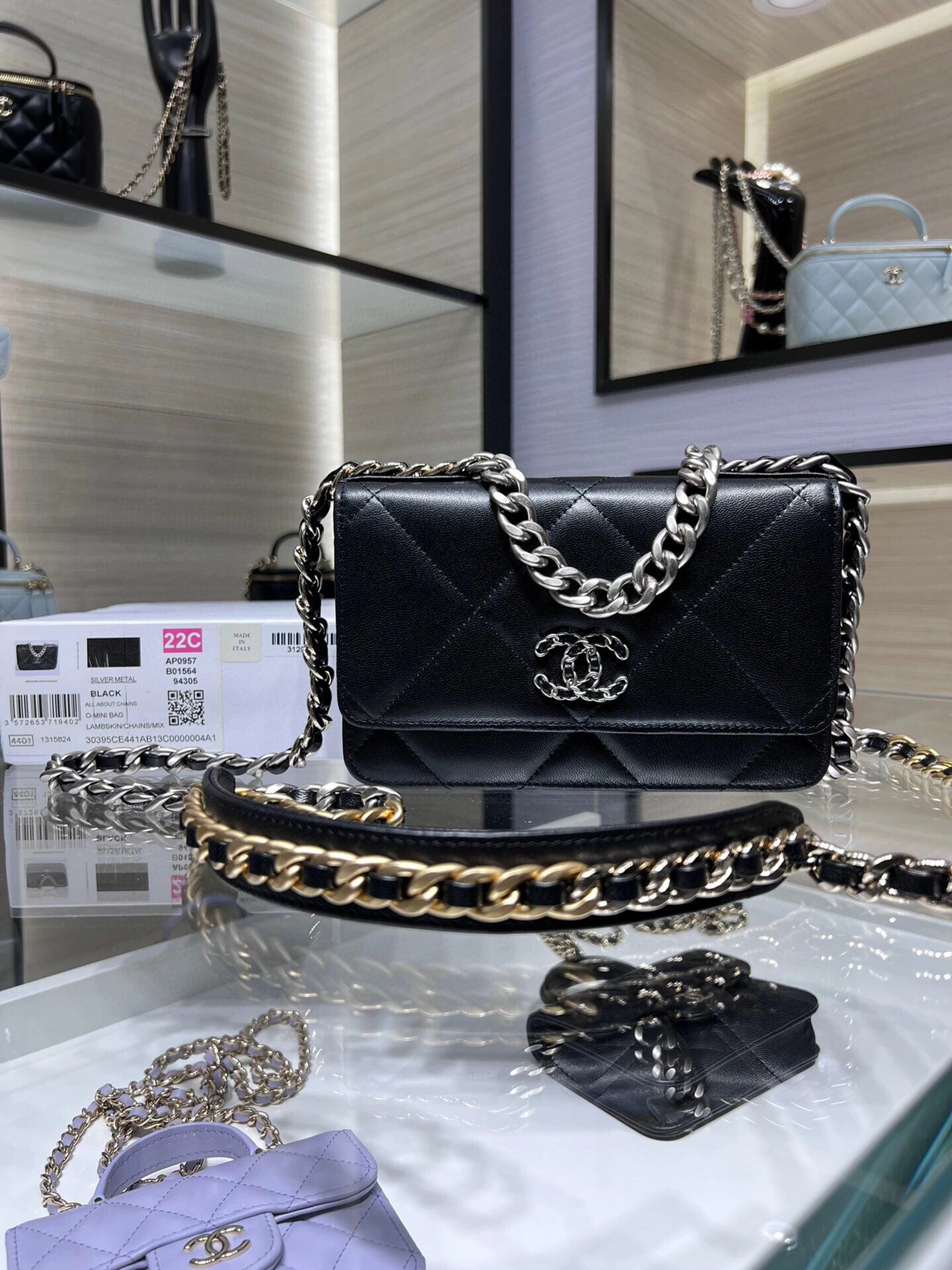 MOMO- high quality version AP0957-B07327-94305 item：B-B000J1507C