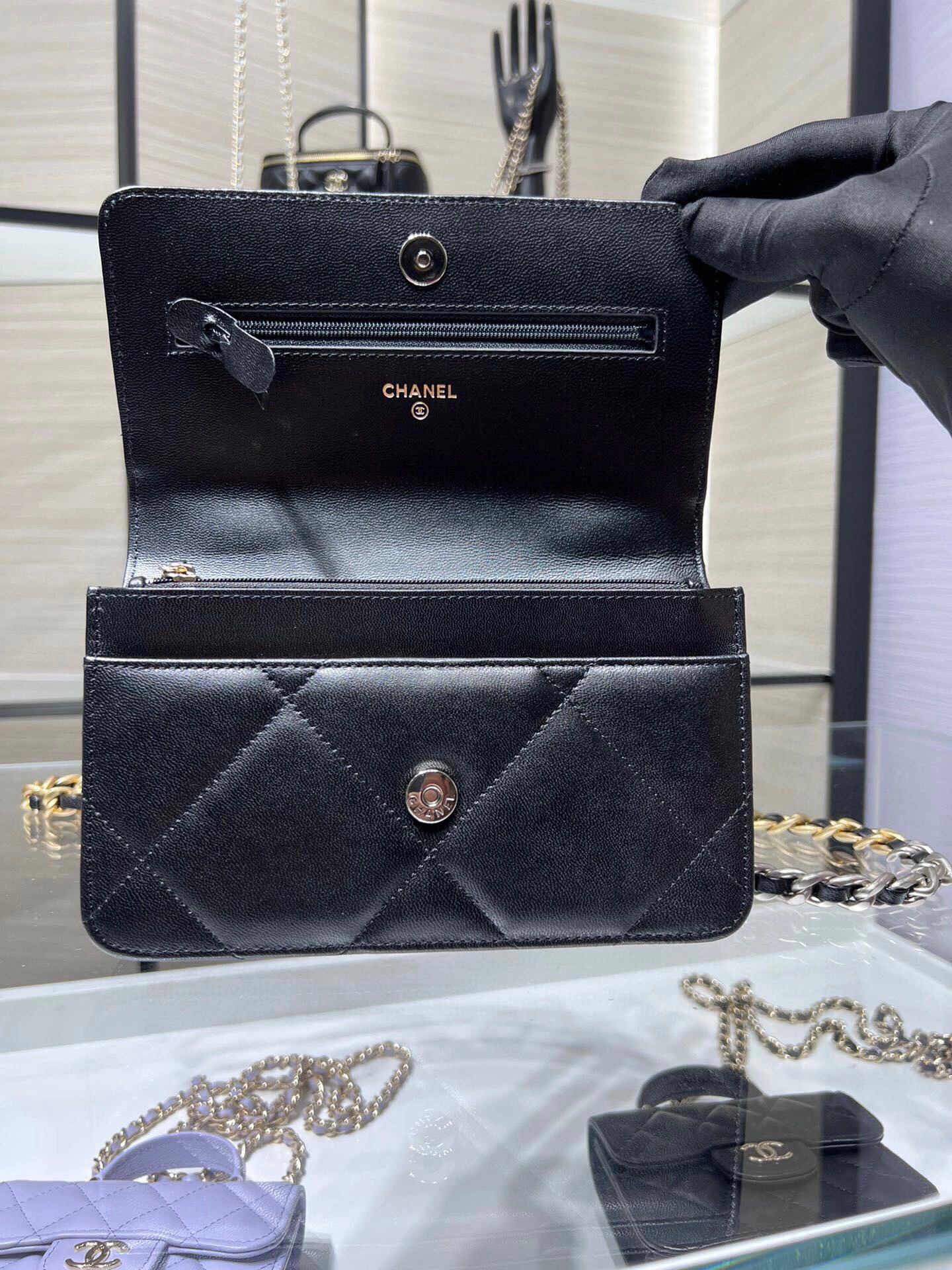 MOMO- high quality version AP0957-B07327-94305 item：B-B000J1507C