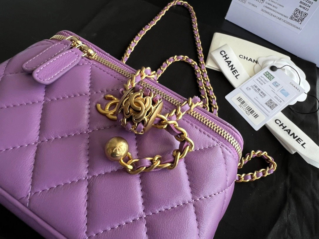 MOMO- high quality version AP2303-B08034-NH623 item：B-B321K1705C