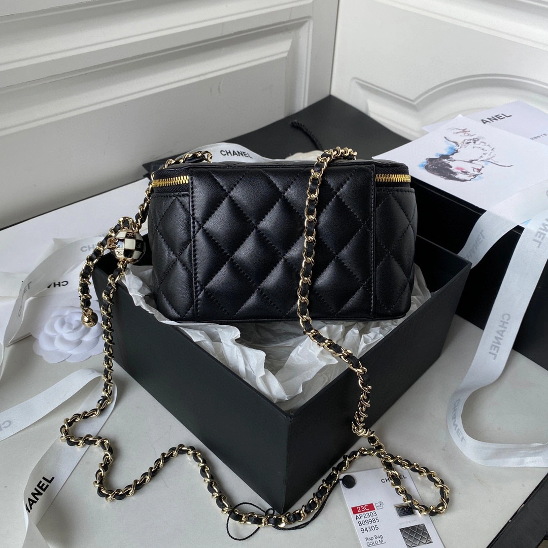 &MOMO- high quality version AP2303-B09985-94305 23C sheephide item：C-B009A1006C