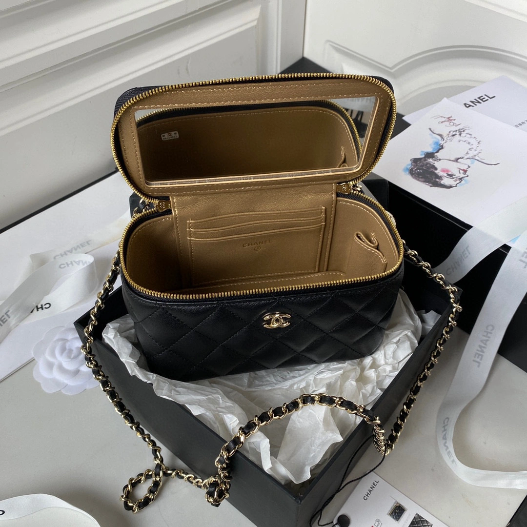&MOMO- high quality version AP2303-B09985-94305 23C sheephide item：C-B009A1006C