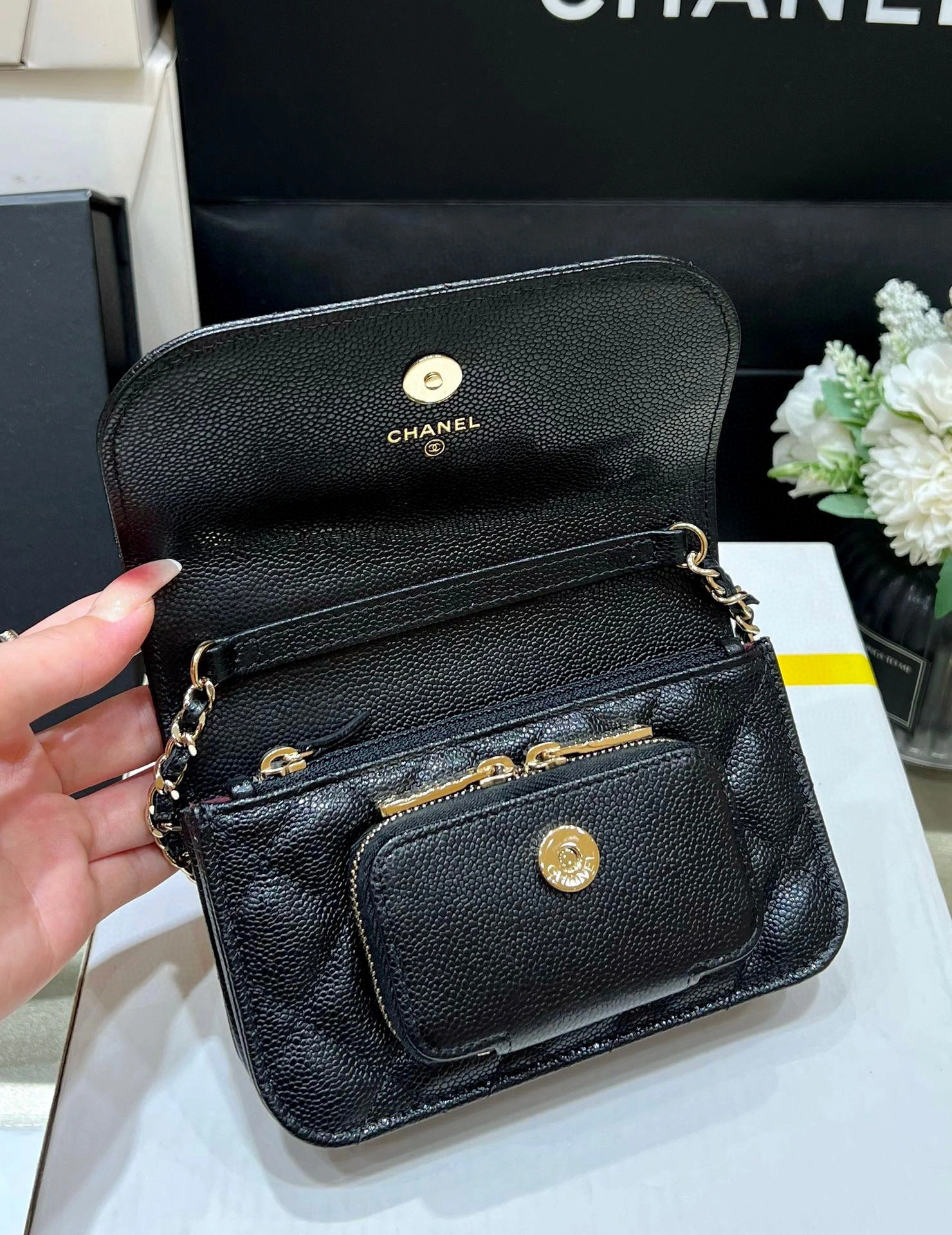 MOMO- high quality version AP2914-B05052-94305 22b mini cowhide item：B-B000H1229C