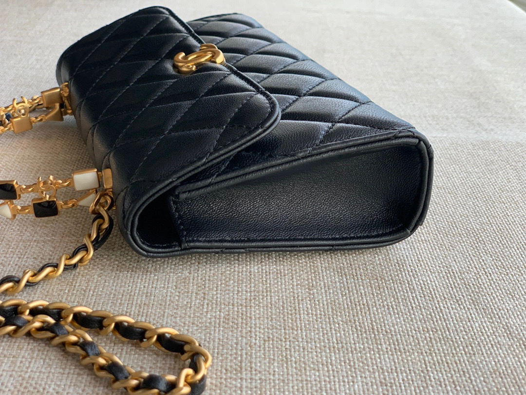 MOMO- high quality version AP2946-B08842-94305 Kelly sheephide item：B-B000J1517C