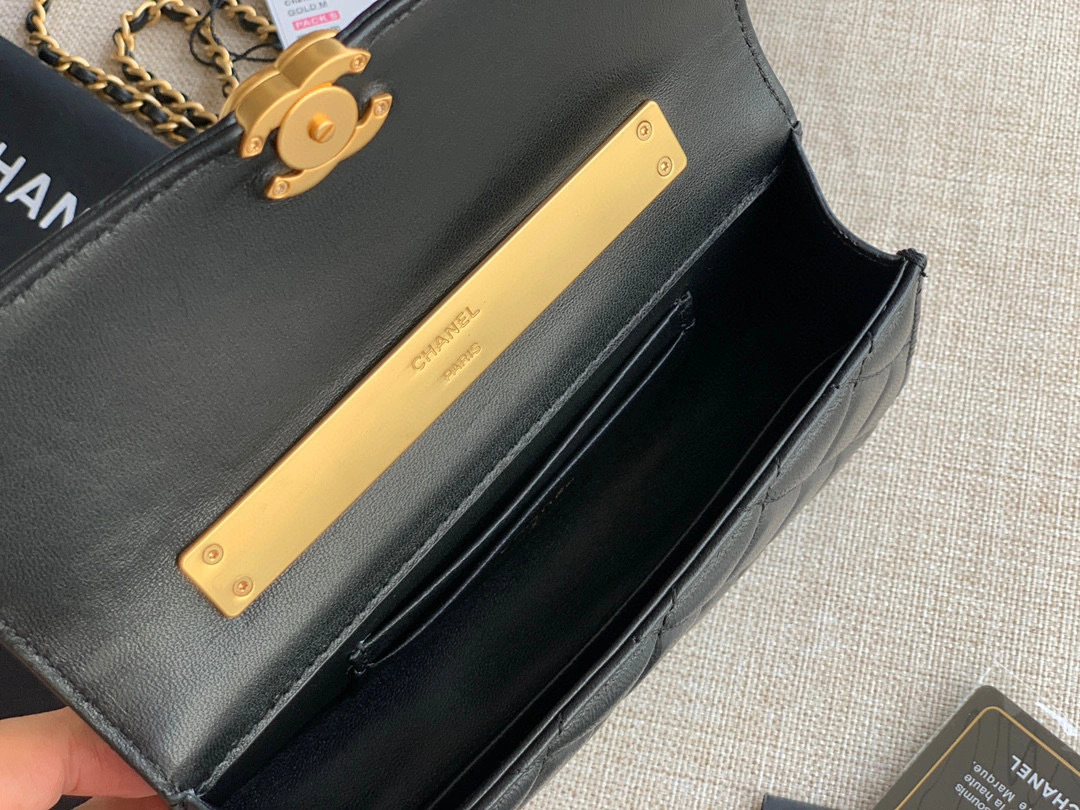 MOMO- high quality version AP2946-B08842-94305 Kelly sheephide item：B-B000J1517C