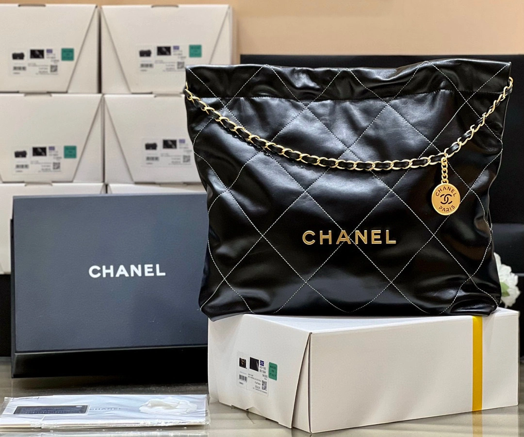 MOMO- high quality version AS3261-B09881-NM240 22BAG item：B-B000L1211C