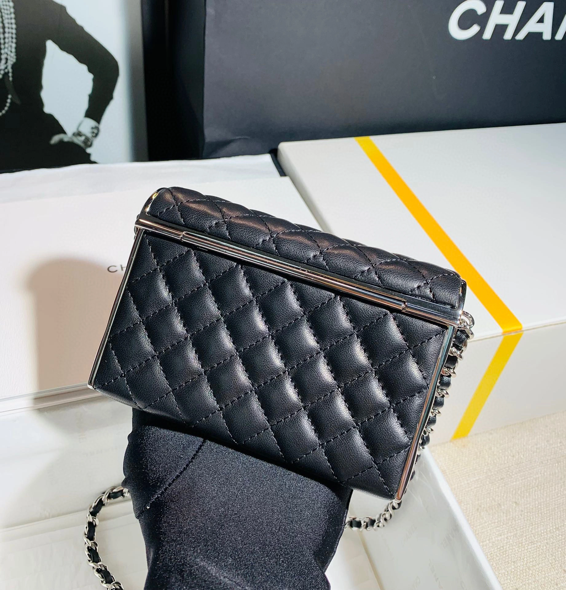 MOMO- high quality version AS3308-B08650-94305 sheephide item：B-B000H2817C