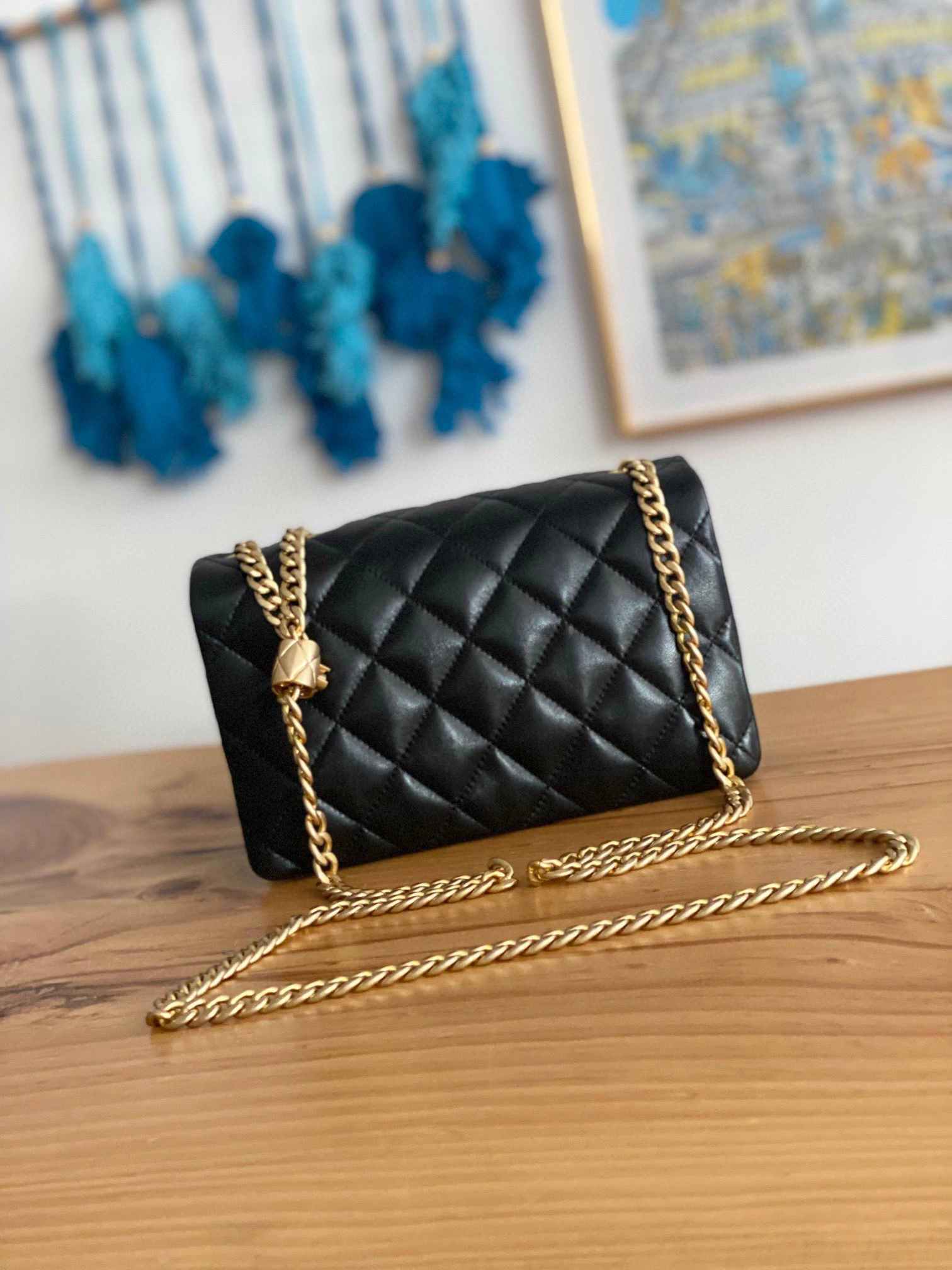 MOMO- high quality version AS3393-B09209-94305 sheephide item：B-B202J1518C
