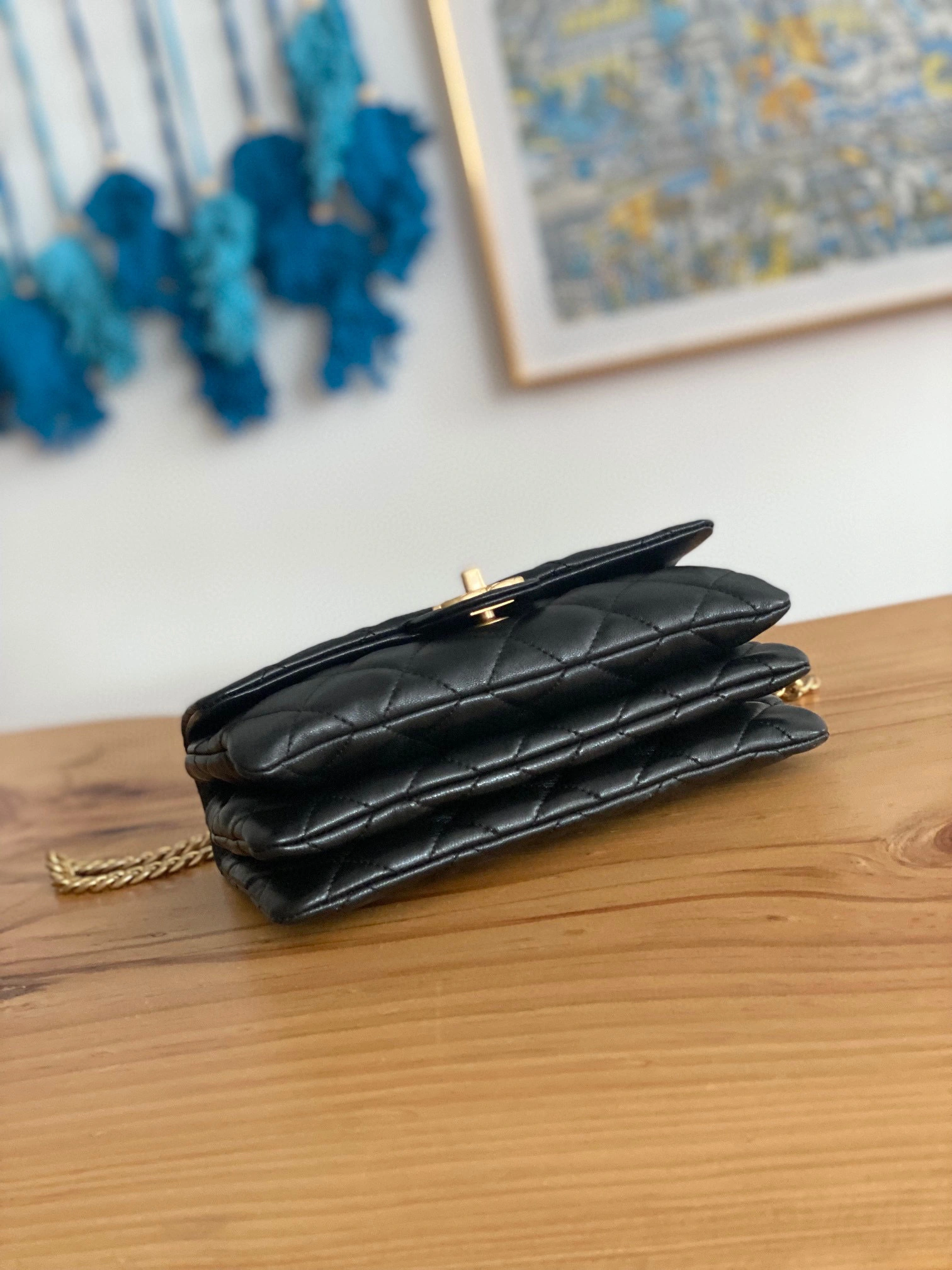 MOMO- high quality version AS3393-B09209-94305 sheephide item：B-B202J1518C