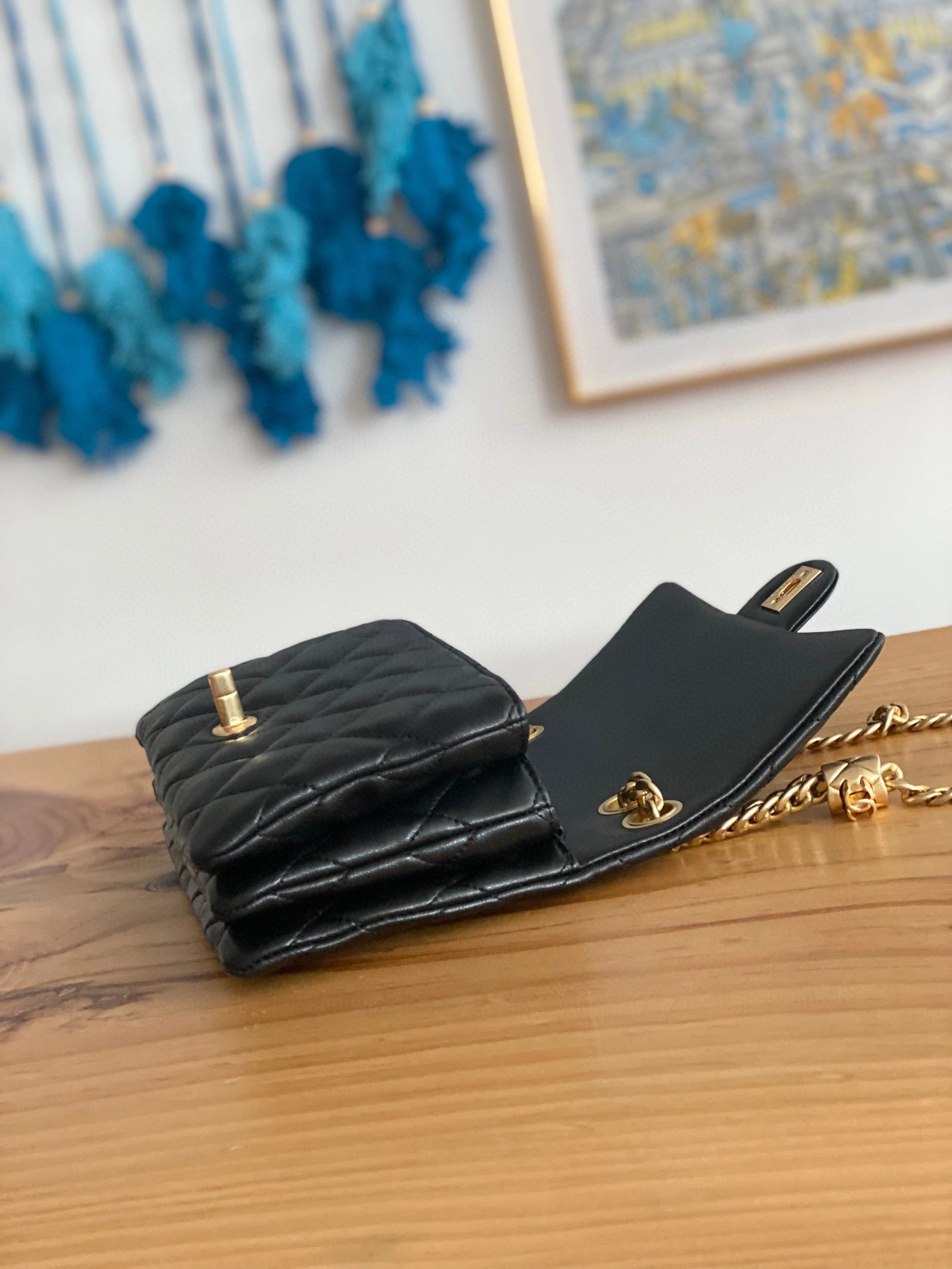 MOMO- high quality version AS3393-B09209-94305 sheephide item：B-B202J1518C