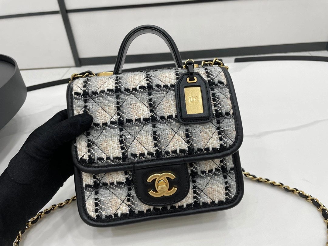 MOMO- high quality version AS3652-B09403-NK472 item：B-B000K1911C