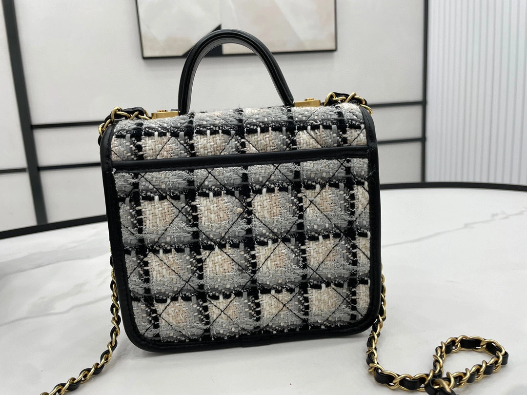 MOMO- high quality version AS3652-B09403-NK472 item：B-B000K1911C