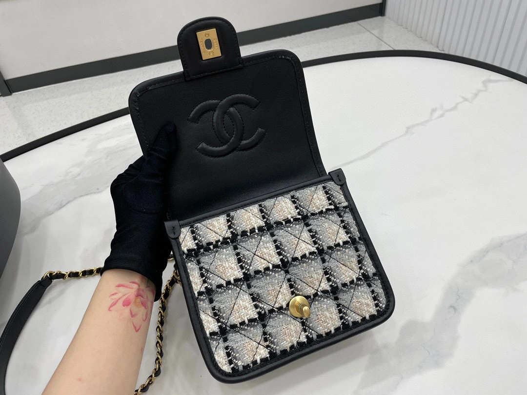 MOMO- high quality version AS3652-B09403-NK472 item：B-B000K1911C