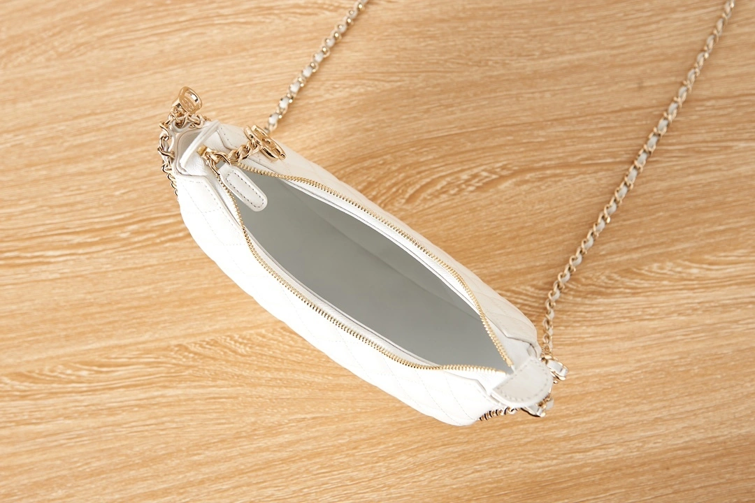 MOMO- high quality version AS3917-B10551-NM367 item：C-B000C2011C