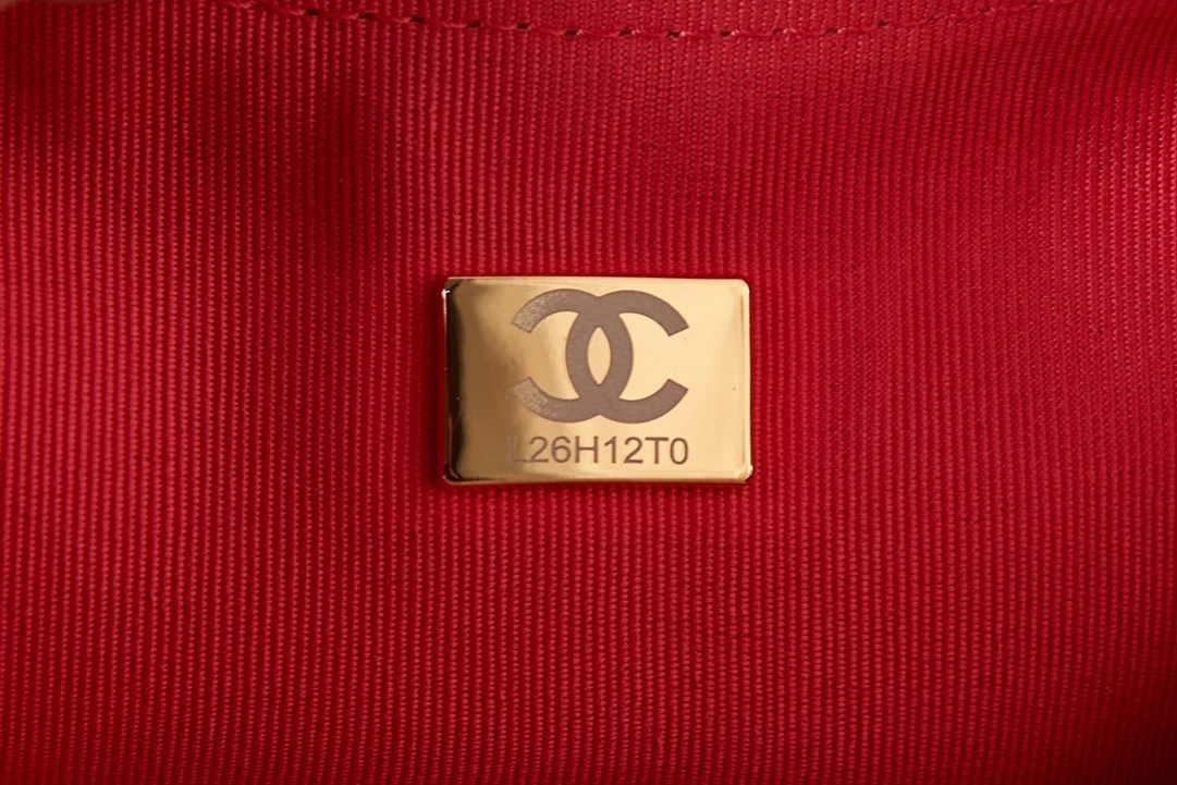 MOMO- high quality version AS3917-B10551-NM373 item：C-B000C2014C