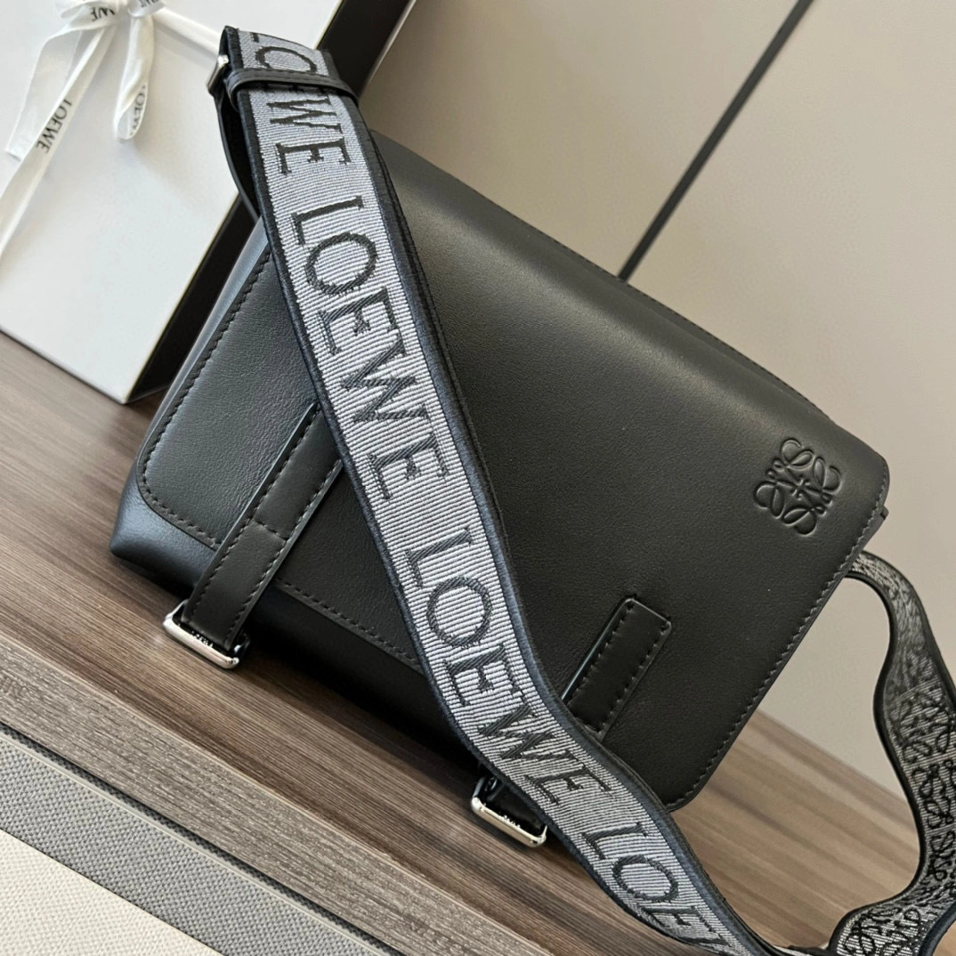 MOMO- high quality version B553A72X21-1100 cowhide item：B-B000J2708C