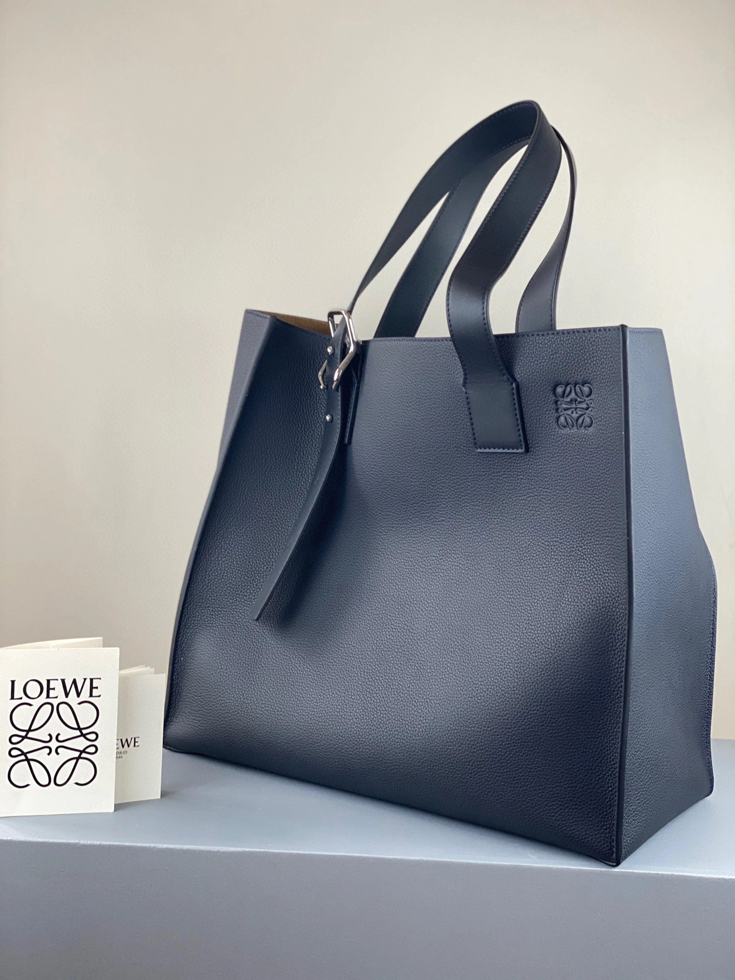 MOMO- high quality version B692L09X01-5543 Buckle Tote item：B-B000J2723C