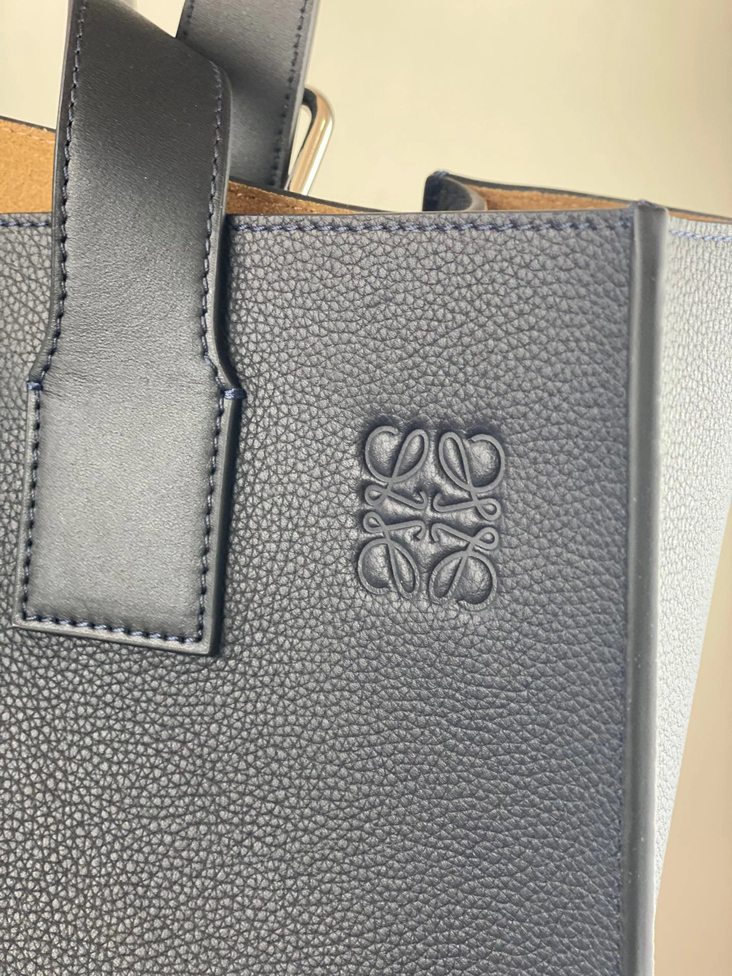 MOMO- high quality version B692L09X01-5543 Buckle Tote item：B-B000J2723C