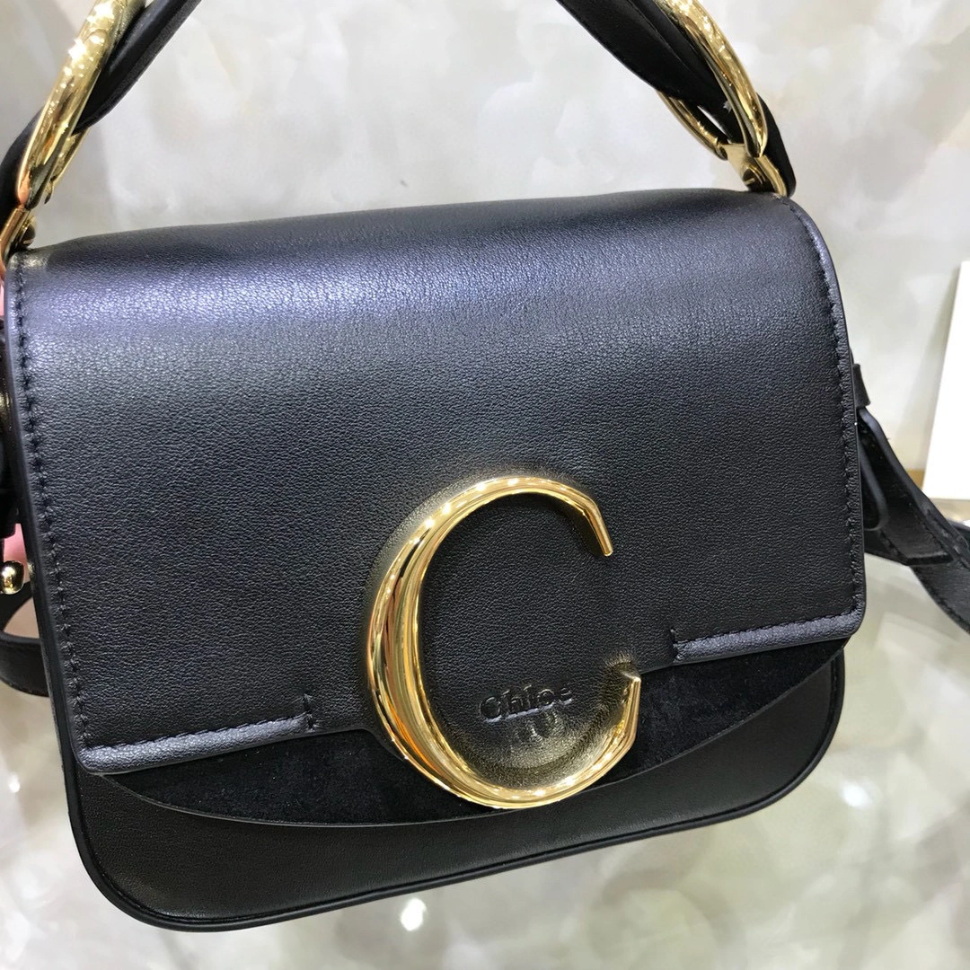 MOMO- high quality version CHC19US193A37001 C bag item：B-B063J2312C
