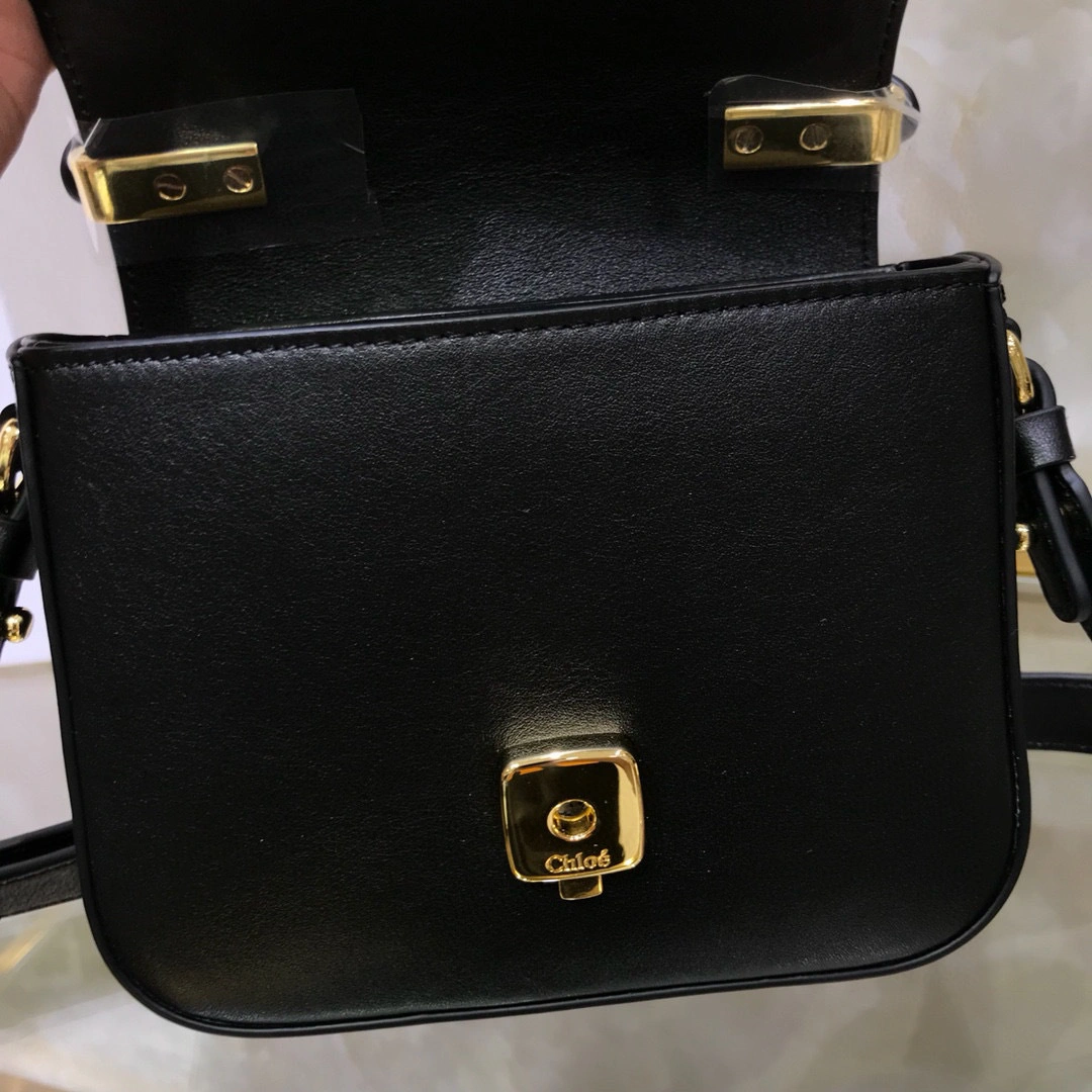 MOMO- high quality version CHC19US193A37001 C bag item：B-B063J2312C