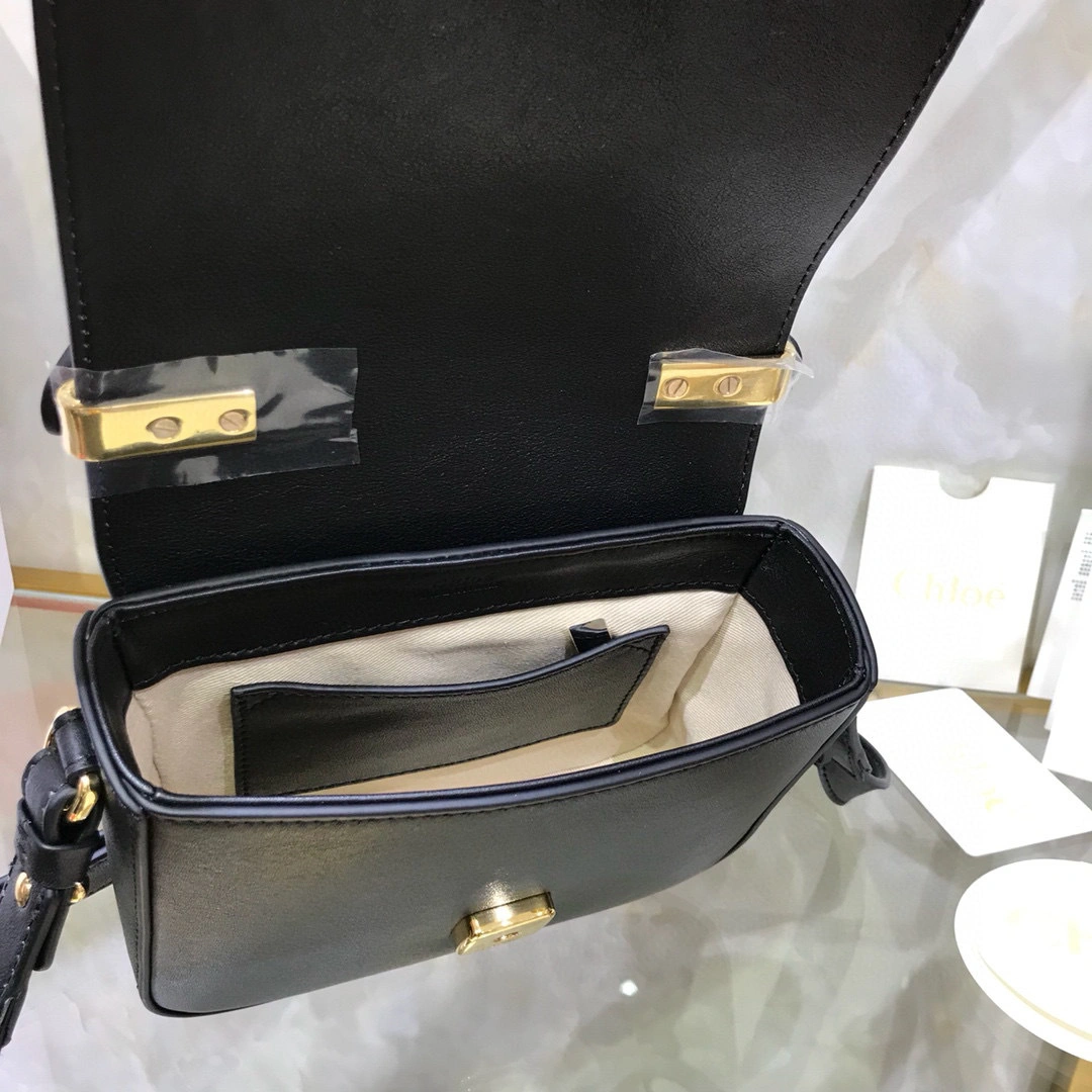 MOMO- high quality version CHC19US193A37001 C bag item：B-B063J2312C
