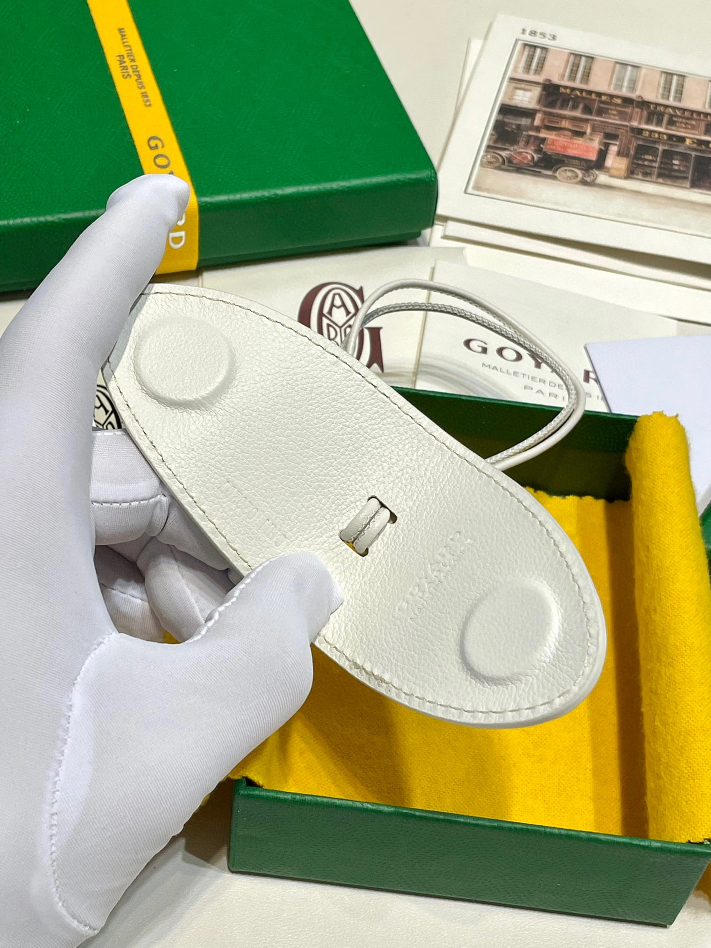 MOMO- high quality version CROCUNPMLCL Croc Universel item：B-B000K2201C