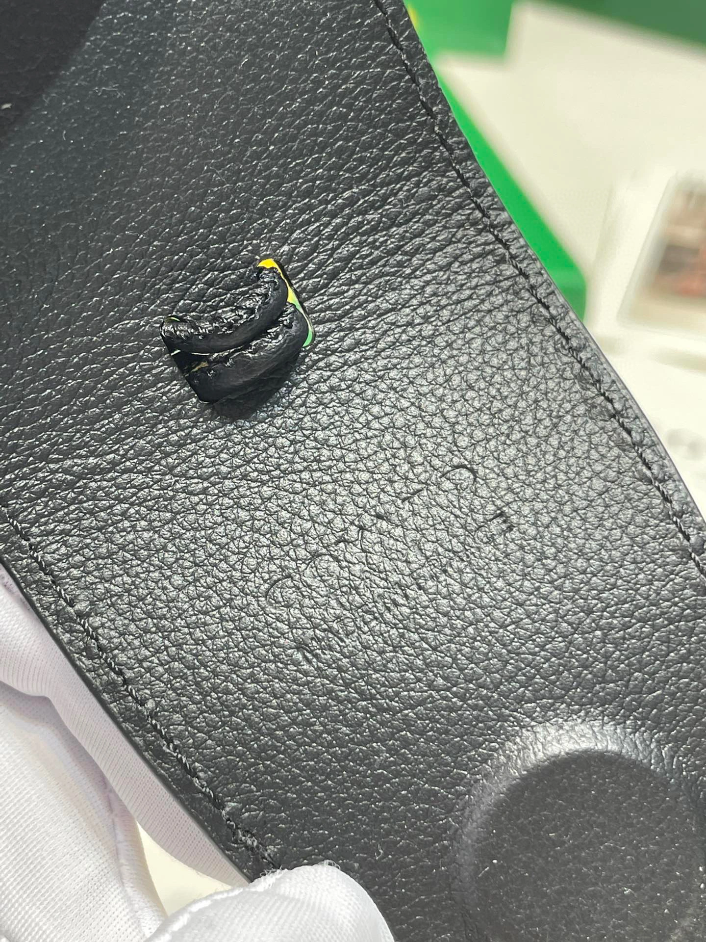 MOMO- high quality version CROCUNPMLCL Croc Universel item：B-B000K2202C