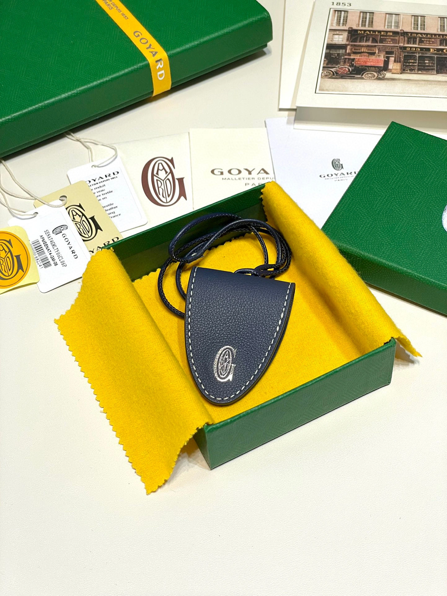 MOMO- high quality version CROCUNPMLCL Croc Universel item：B-B000K2204C