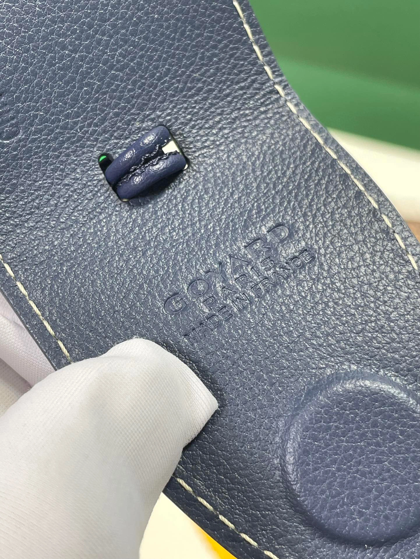 MOMO- high quality version CROCUNPMLCL Croc Universel item：B-B000K2204C