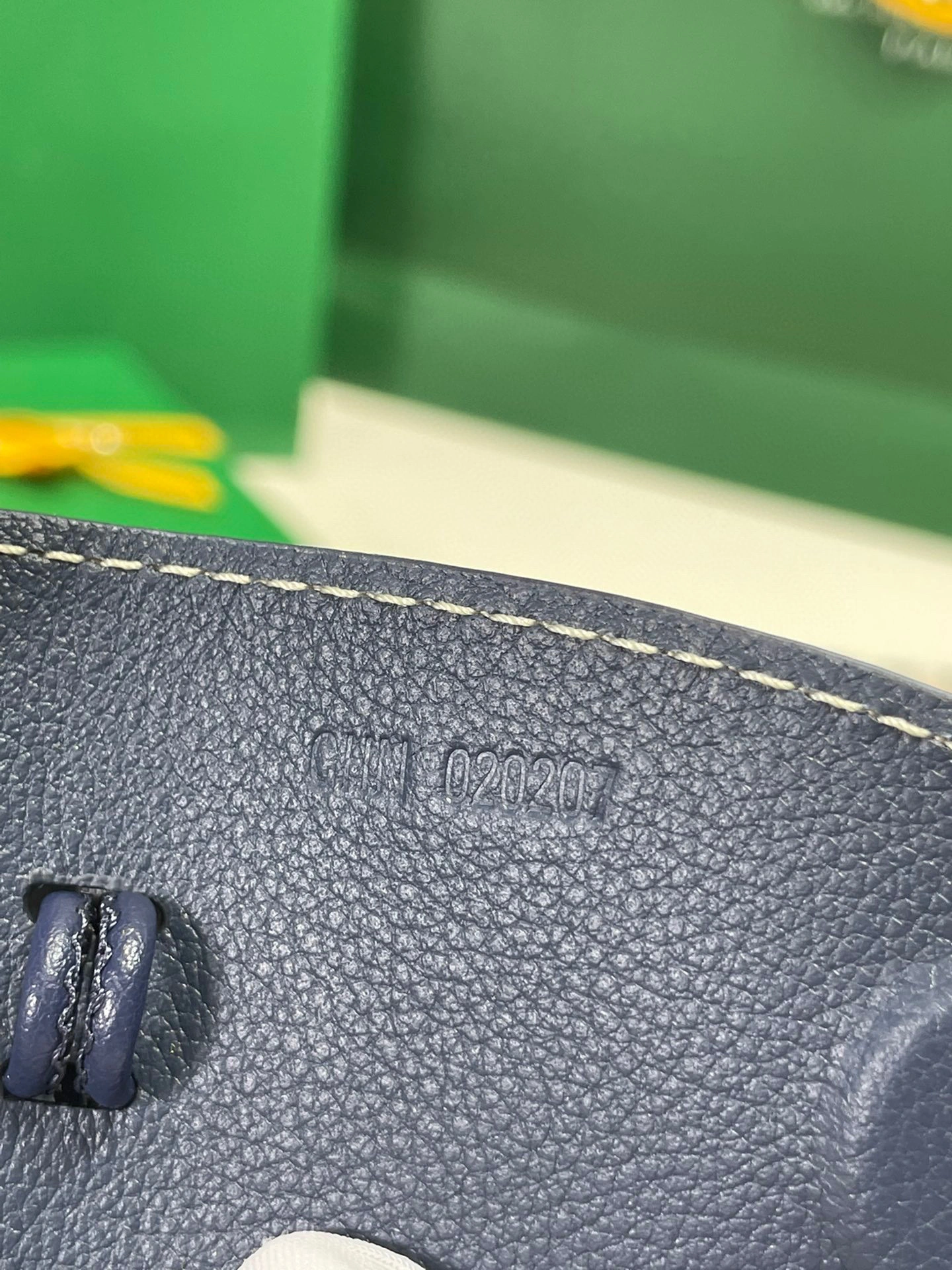 MOMO- high quality version CROCUNPMLCL Croc Universel item：B-B000K2204C