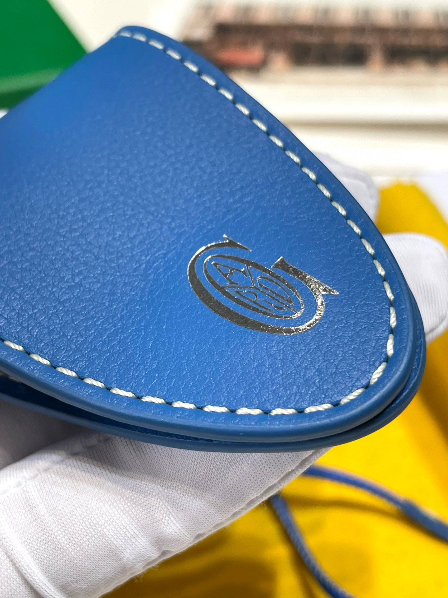 MOMO- high quality version CROCUNPMLCL Croc Universel item：B-B000K2205C