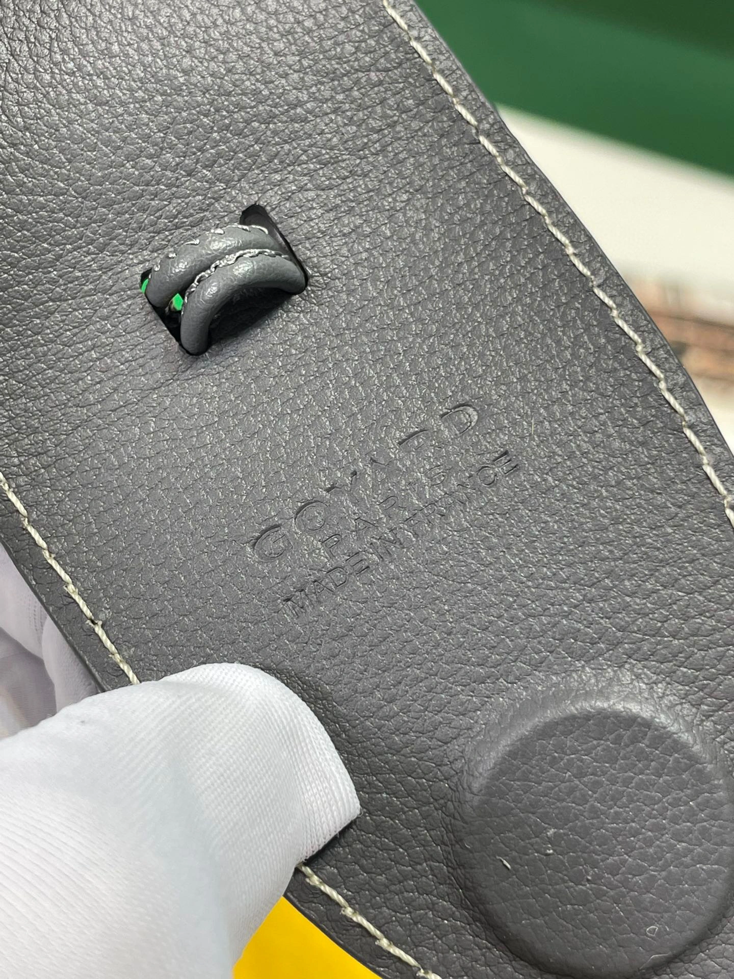 MOMO- high quality version CROCUNPMLCL Croc Universel item：B-B000K2206C