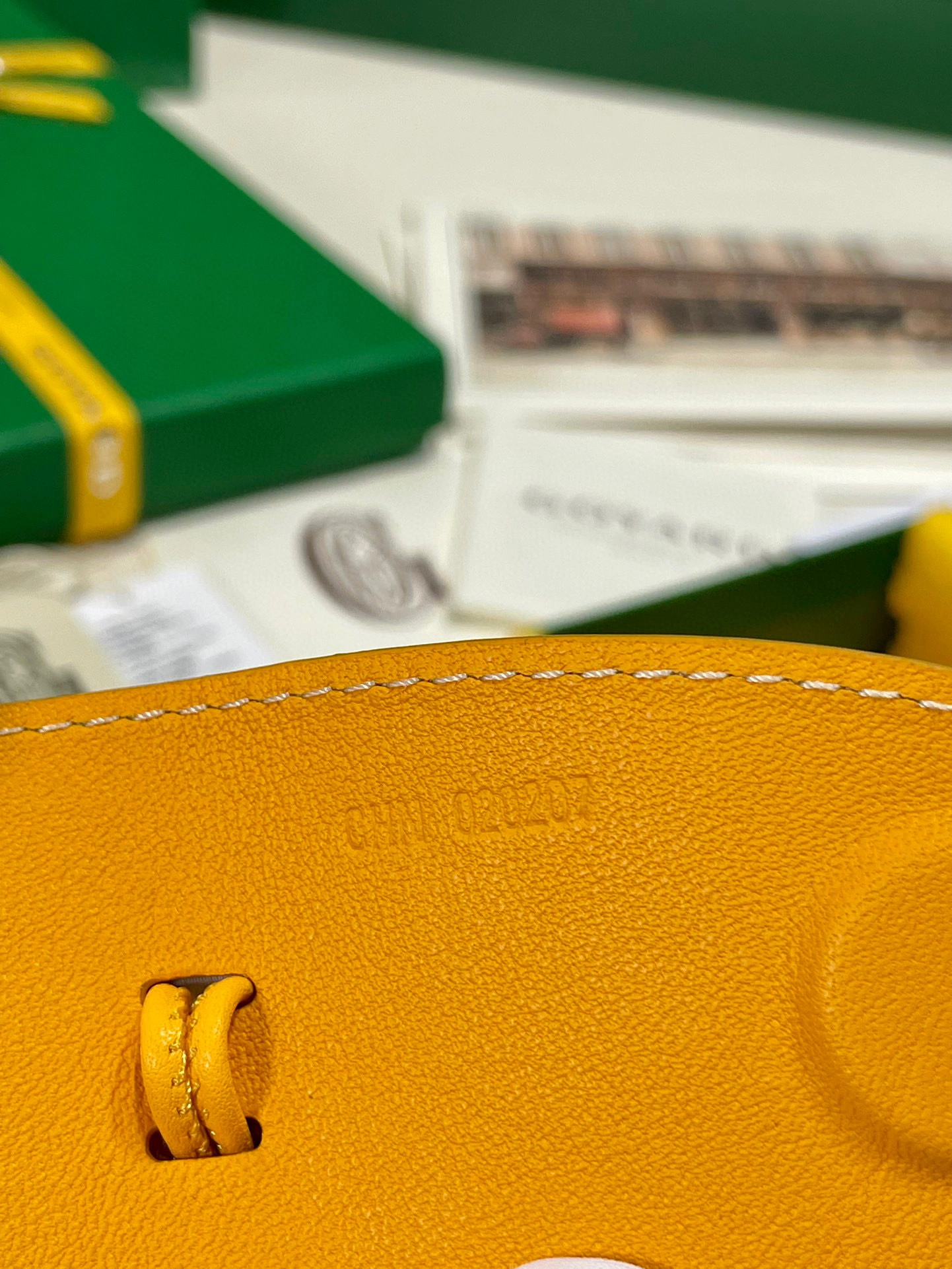 MOMO- high quality version CROCUNPMLCL Croc Universel item：B-B000K2207C