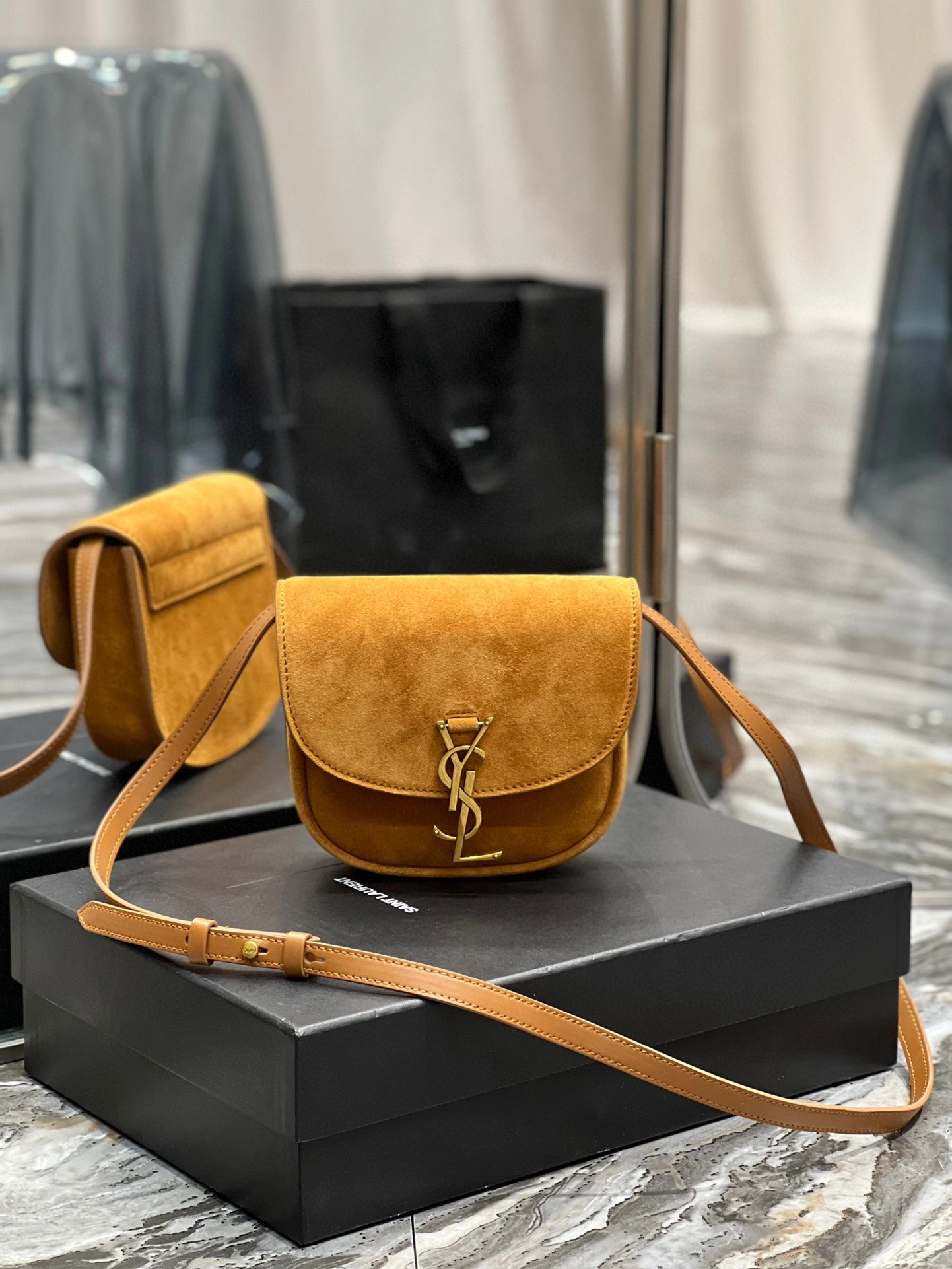 &MOMO- high quality version Kaia Small calfskin item：B-B000I0611C