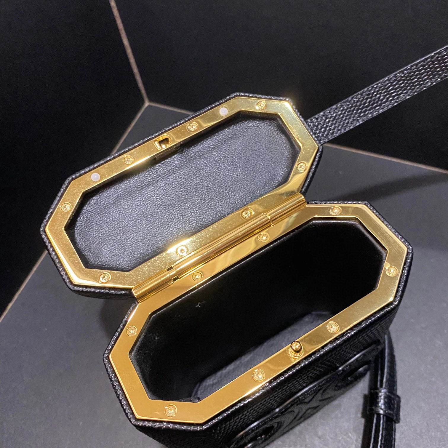 MOMO- high quality version LOCK TRIOMPHE item：B-B063L0603C