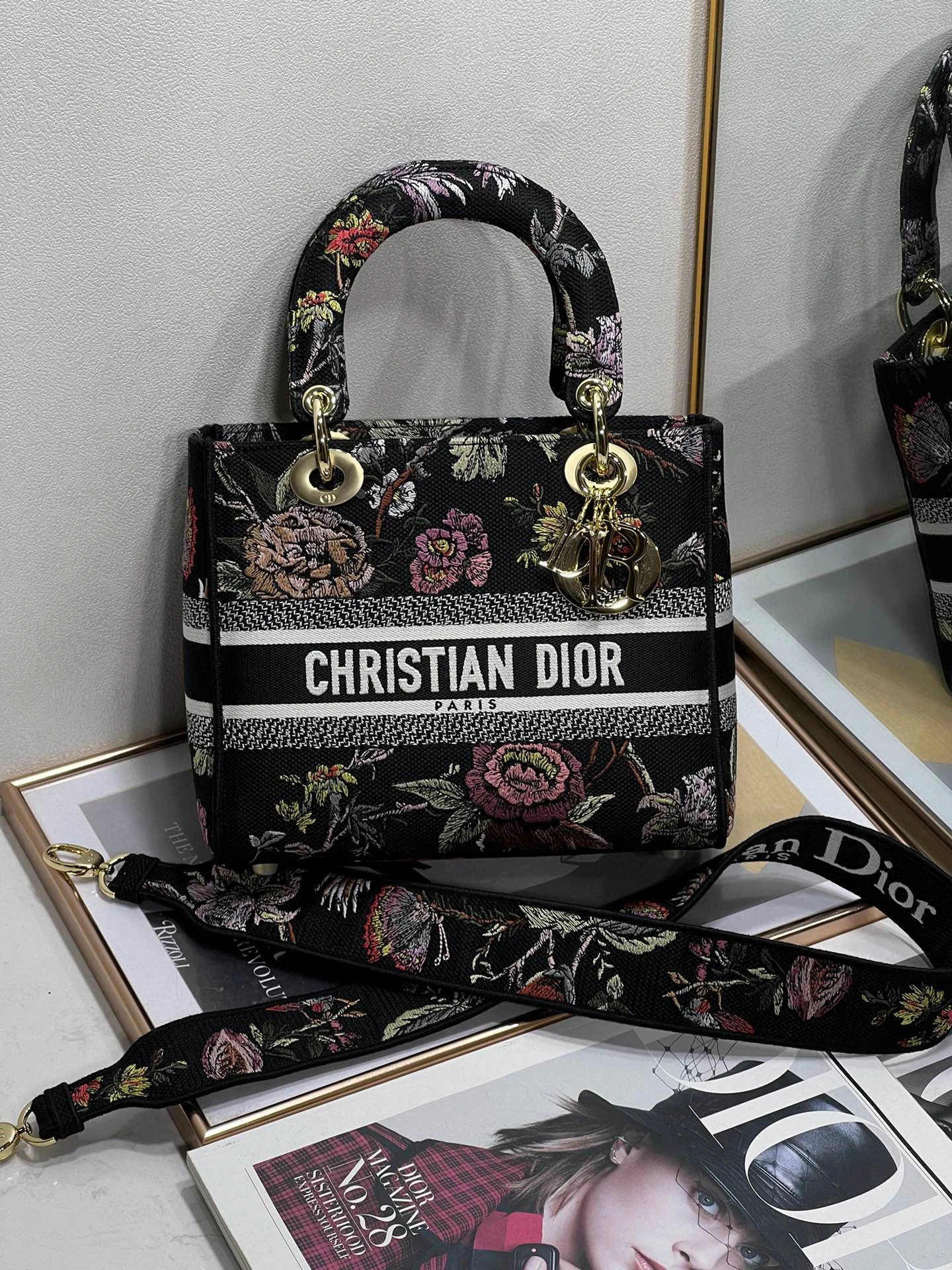 MOMO- high quality version Lady D-Lite item：B-B063L0809C