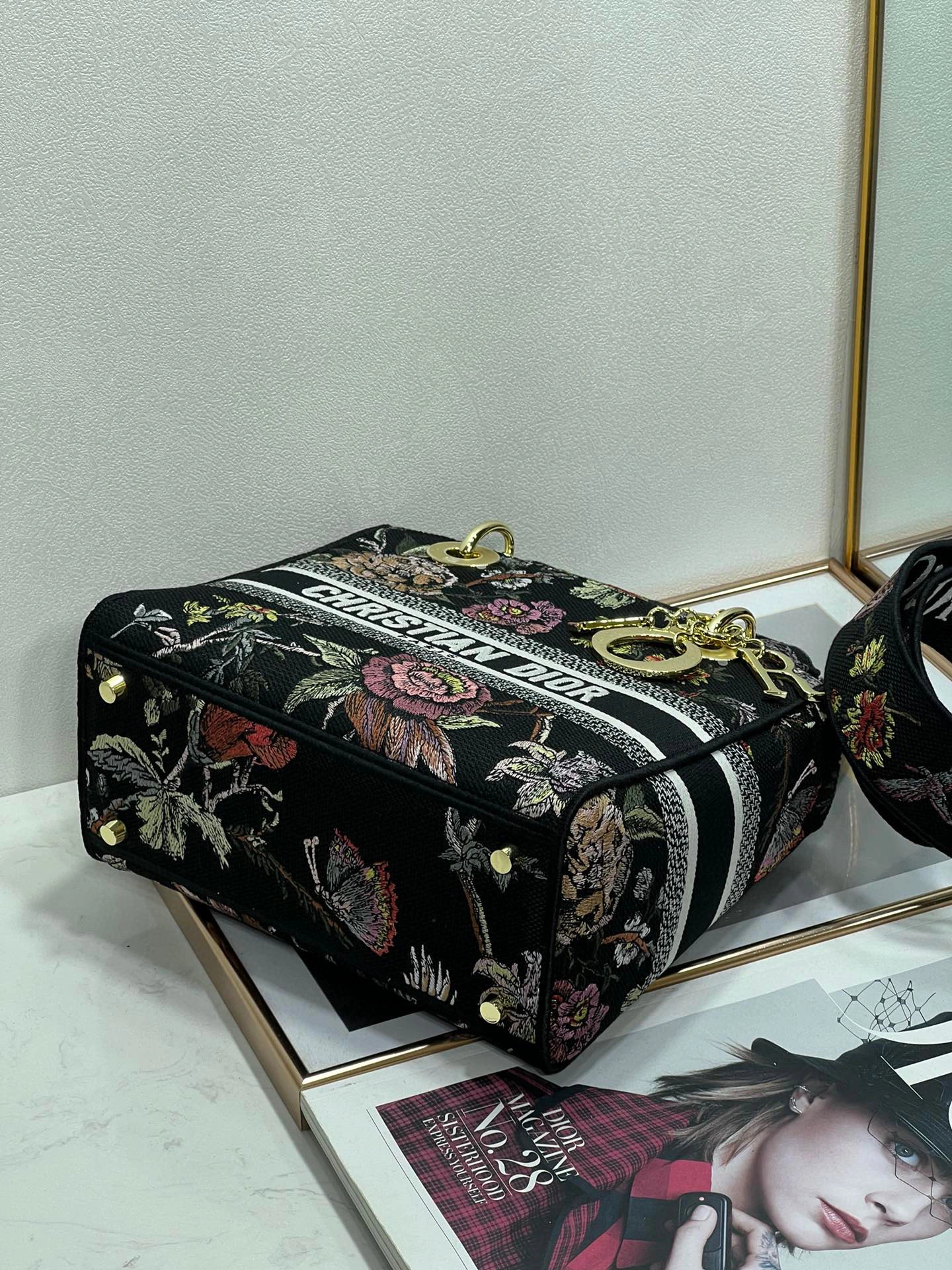 MOMO- high quality version Lady D-Lite item：B-B063L0809C