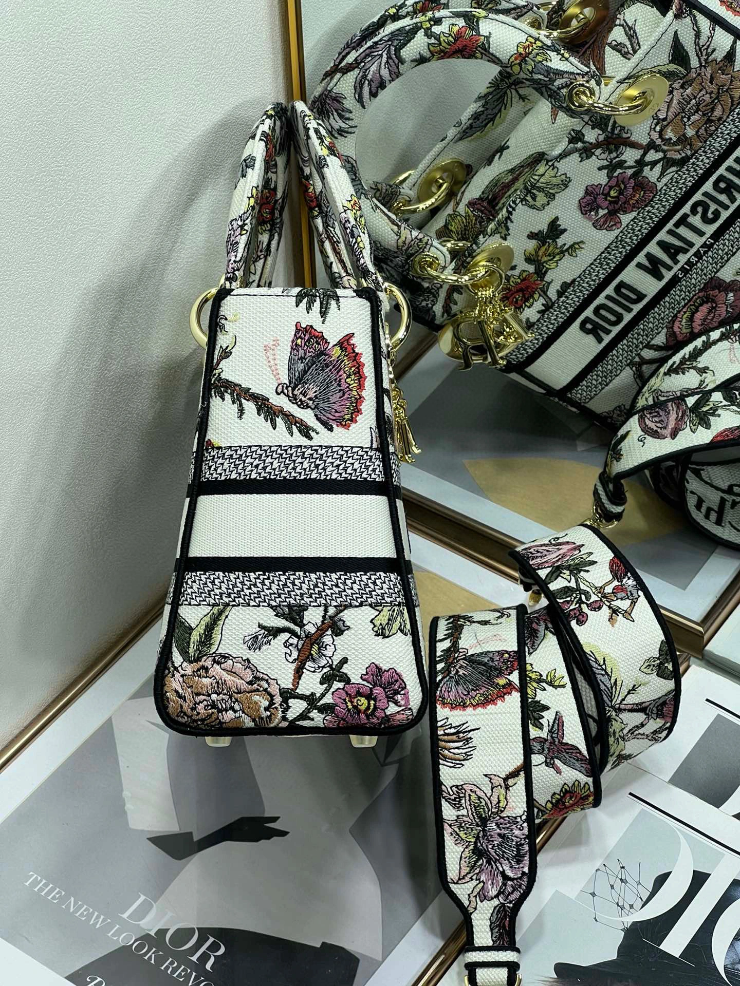 MOMO- high quality version Lady D-Lite item：B-B093L0808C