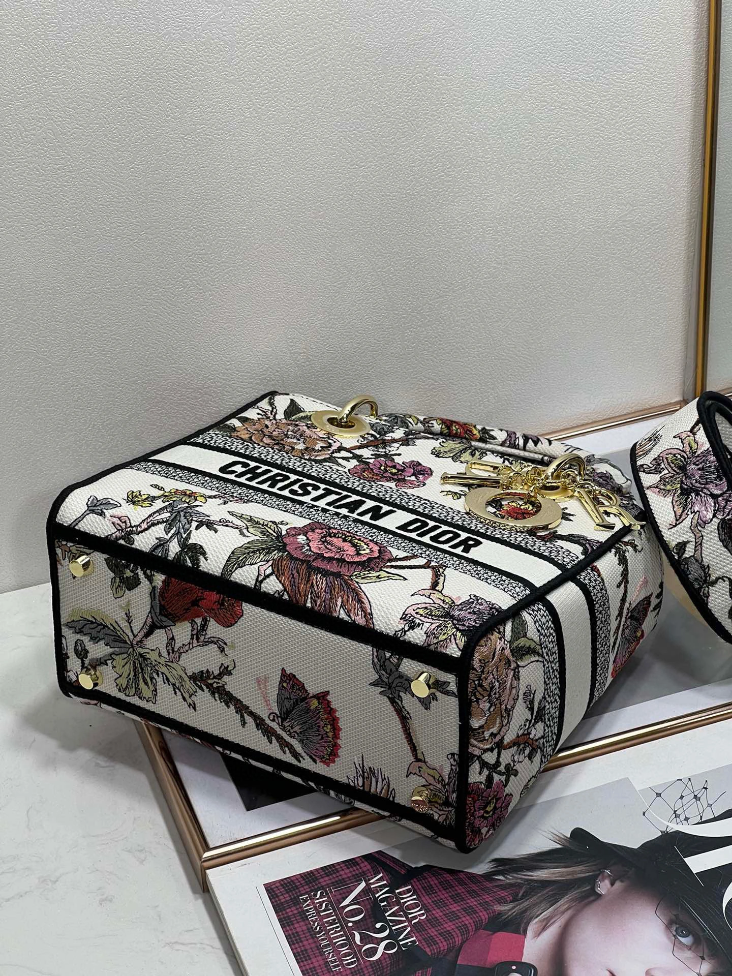 MOMO- high quality version Lady D-Lite item：B-B093L0808C