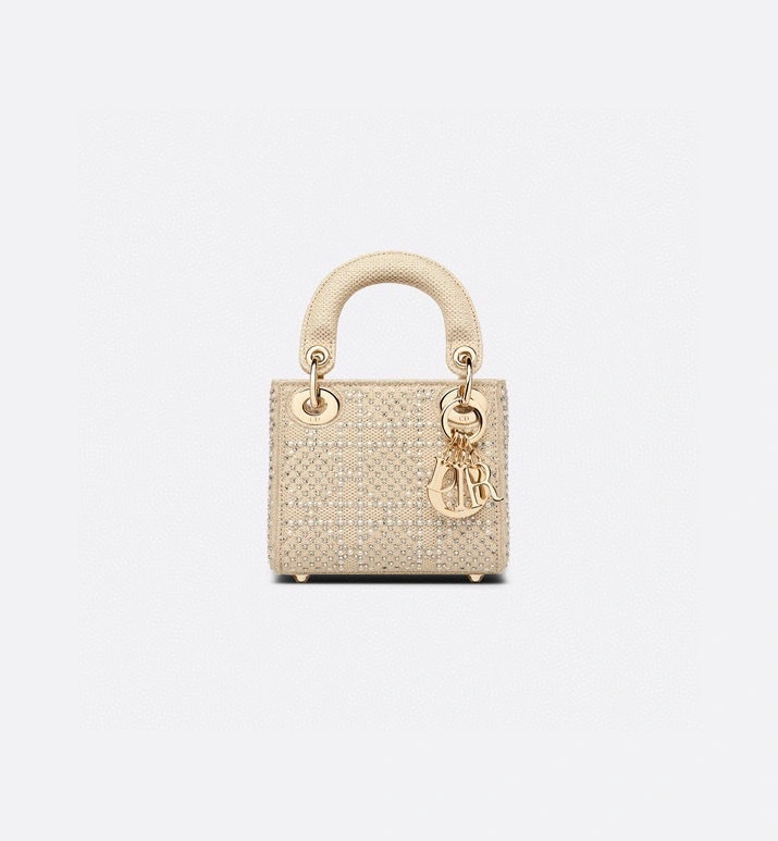 MOMO- high quality version Lady mini item：B-B063J2420C