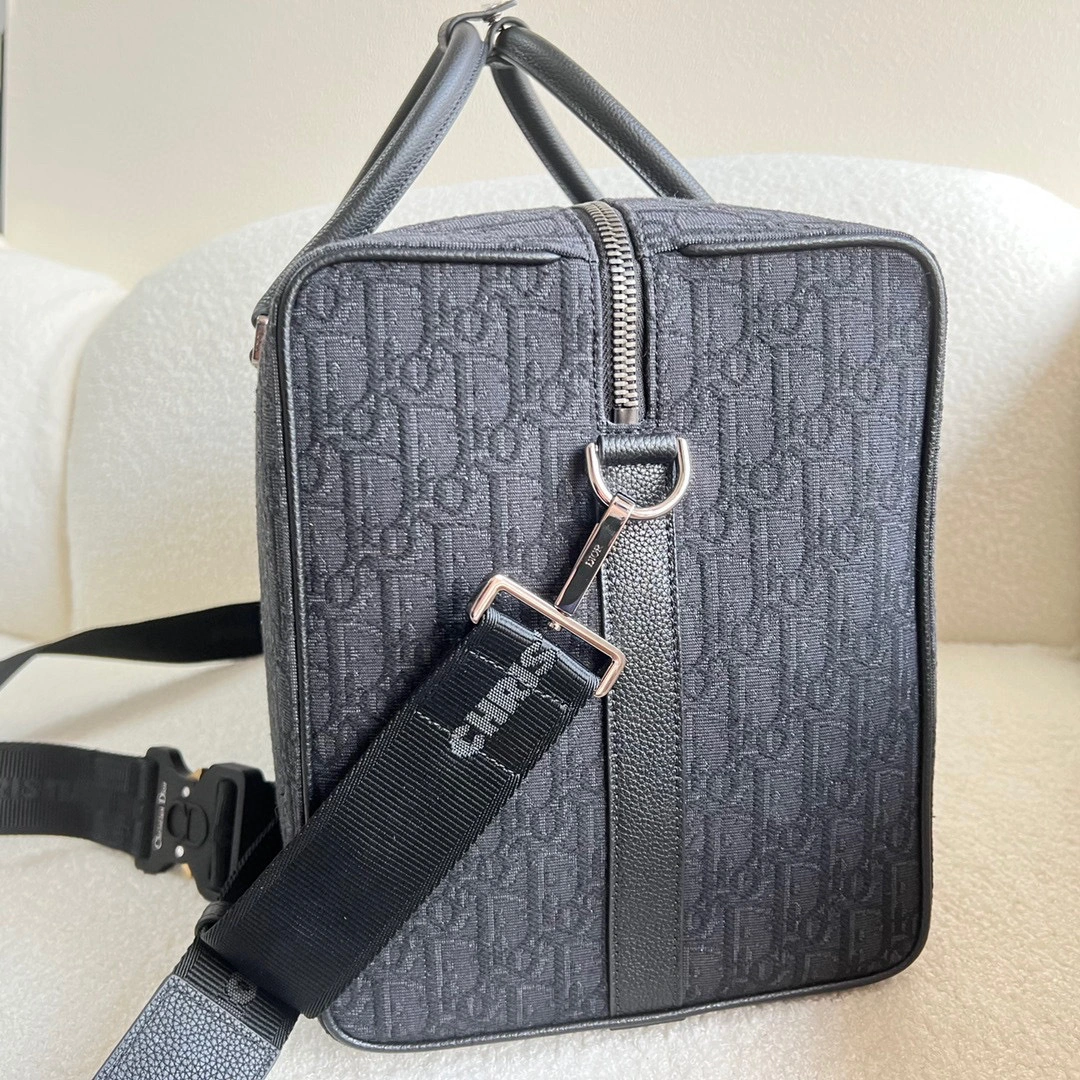 MOMO- high quality version Lingot 50 item：B-B063L0823C
