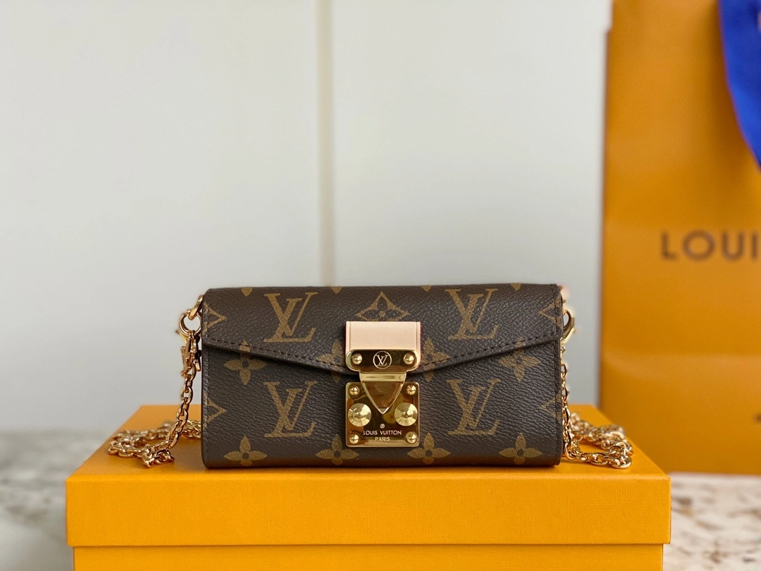 MOMO- high quality version M00991 item：C-B000C2704C