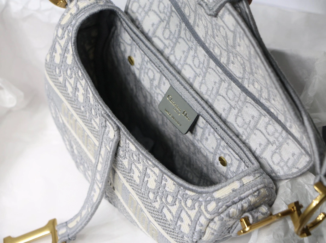 &MOMO- high quality version M0446CRIW-M932 saddle Oblique item：B-B000K2725C