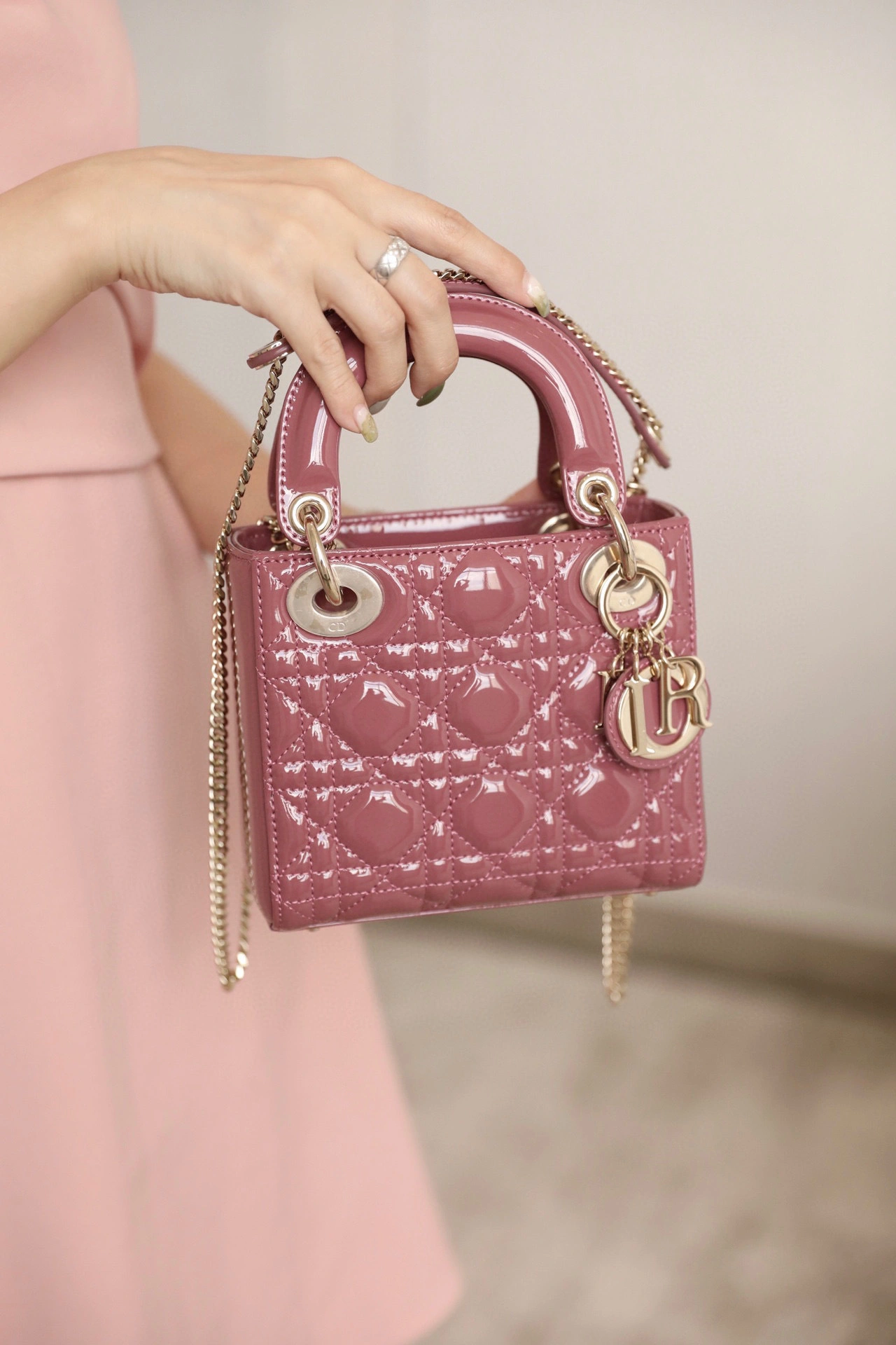 MOMO- high quality version M0505OWCB-M71P item：B-B202K2709C