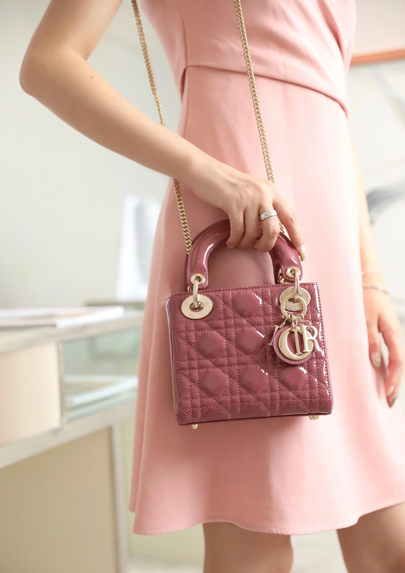 MOMO- high quality version M0505OWCB-M71P item：B-B202K2709C
