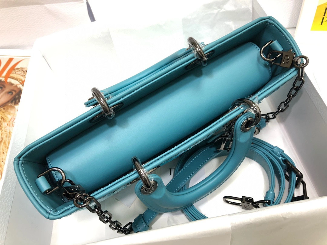 MOMO- high quality version M0540BRQT-M76E item：B-B063L0703C