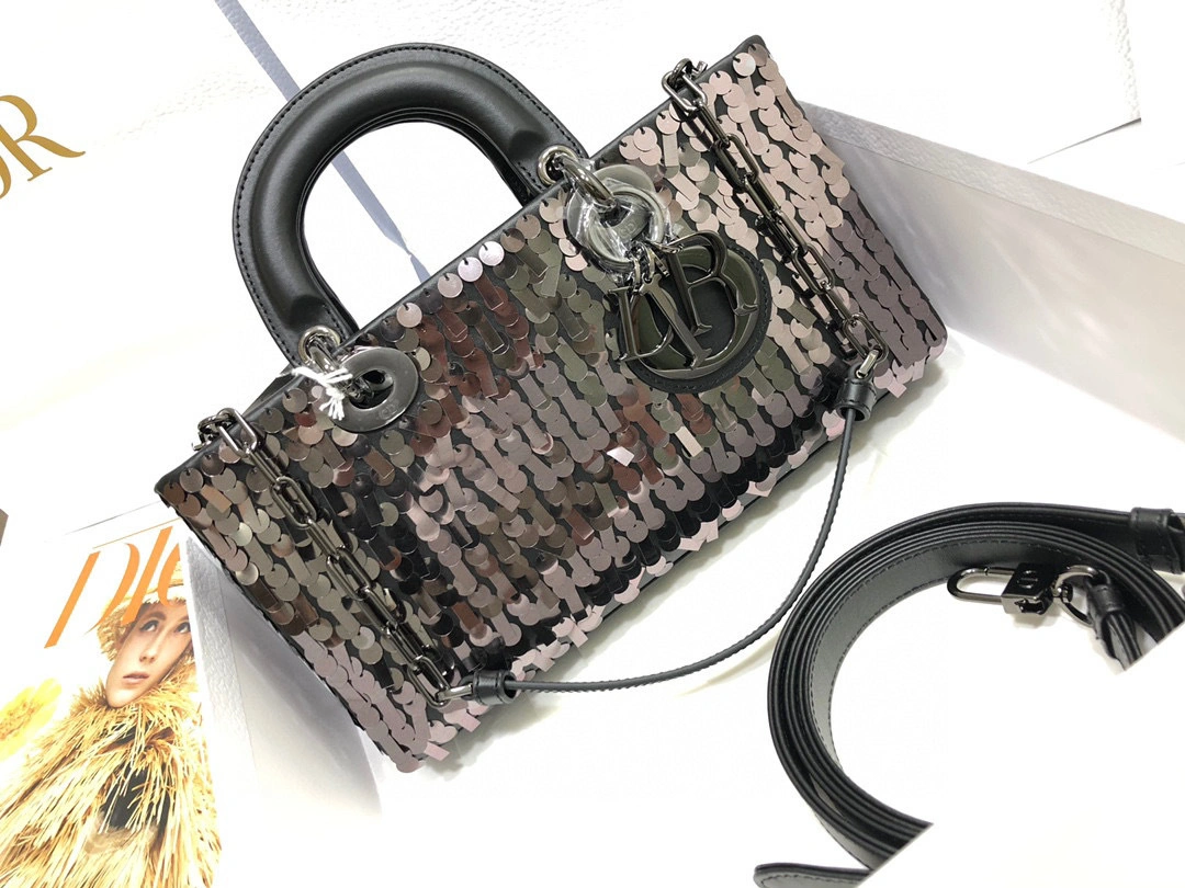 MOMO- high quality version M0540BRQT-M911 item：B-B063L0702C