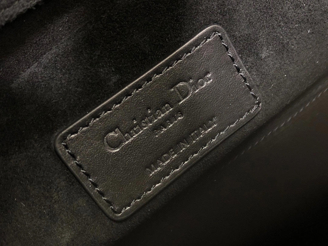 MOMO- high quality version M0540BRQT-M911 item：B-B063L0702C