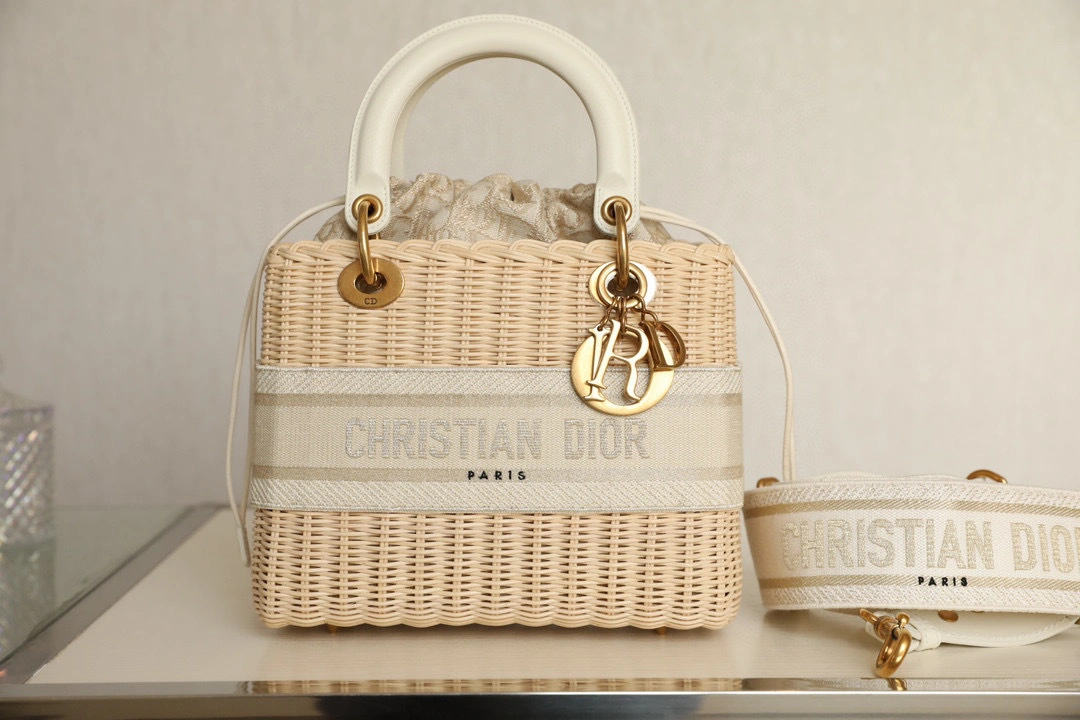 MOMO- high quality version M0565CMVN-M925 LADY item：B-B050K2724C