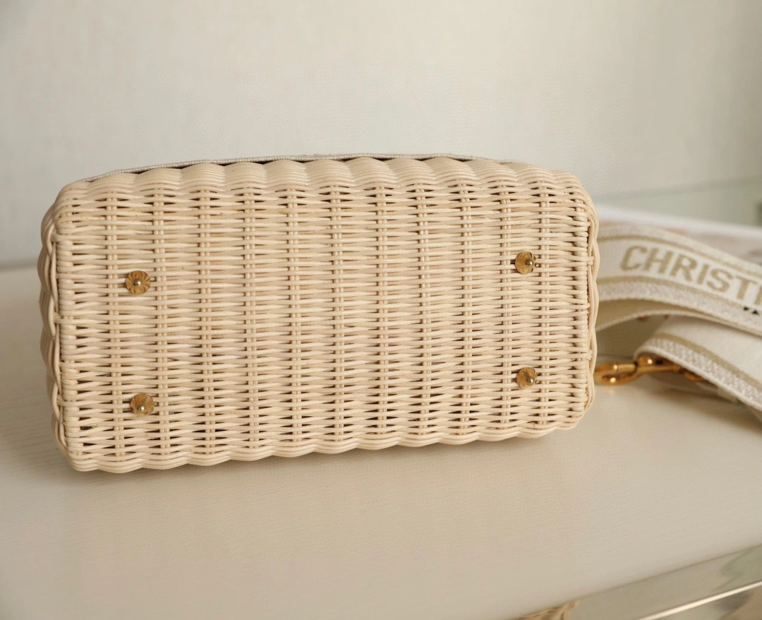 MOMO- high quality version M0565CMVN-M925 LADY item：B-B050K2724C